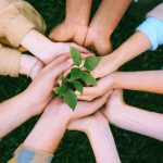 Apa Itu CSR? Pengertian dan Sejarah Perkembangannya Social Responsibility